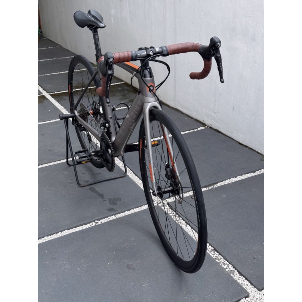 Sepeda Polygon Strattos S7D size M Mulus