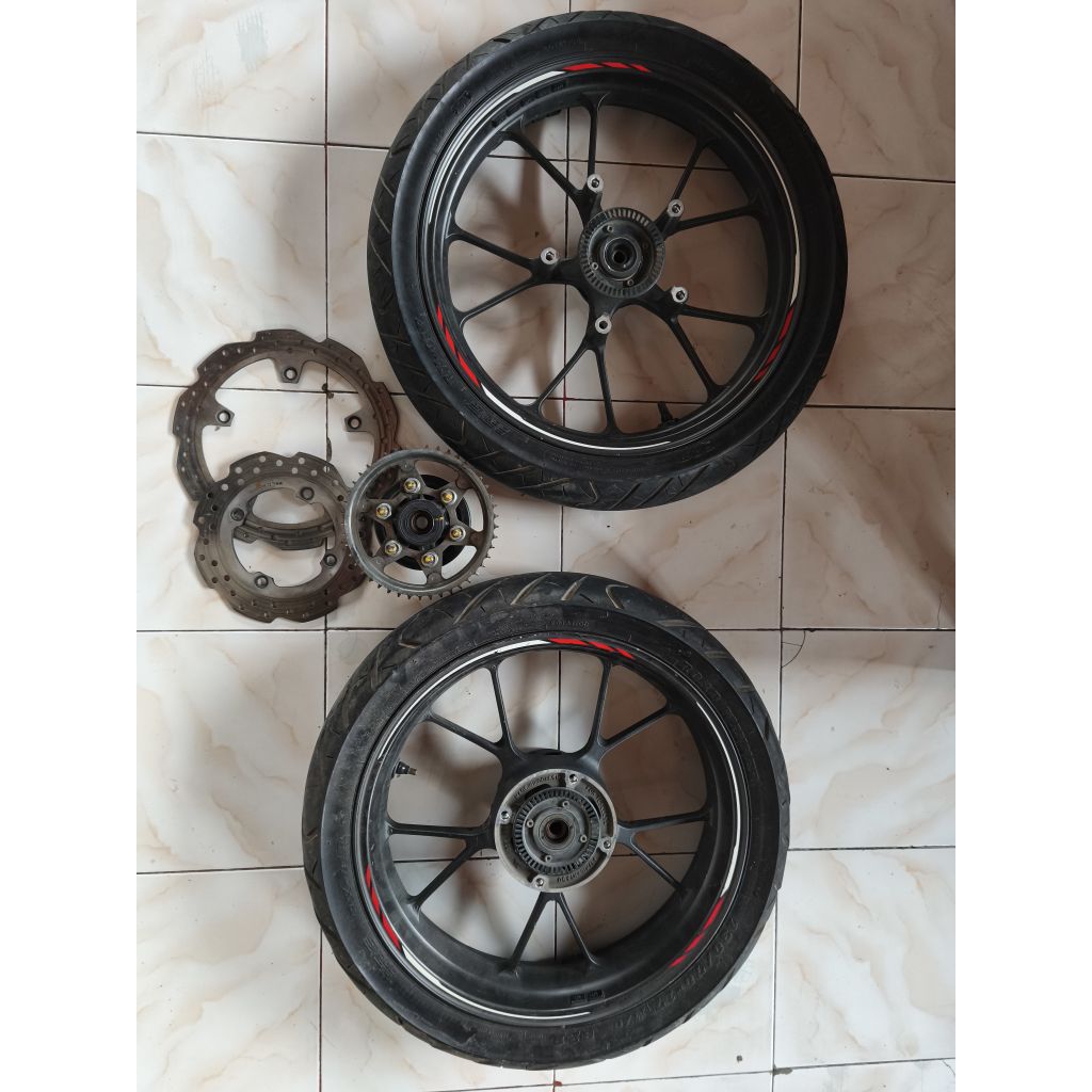 Velg set new cbr150r / new cbr 150r k45n k45r depan belakang original honda