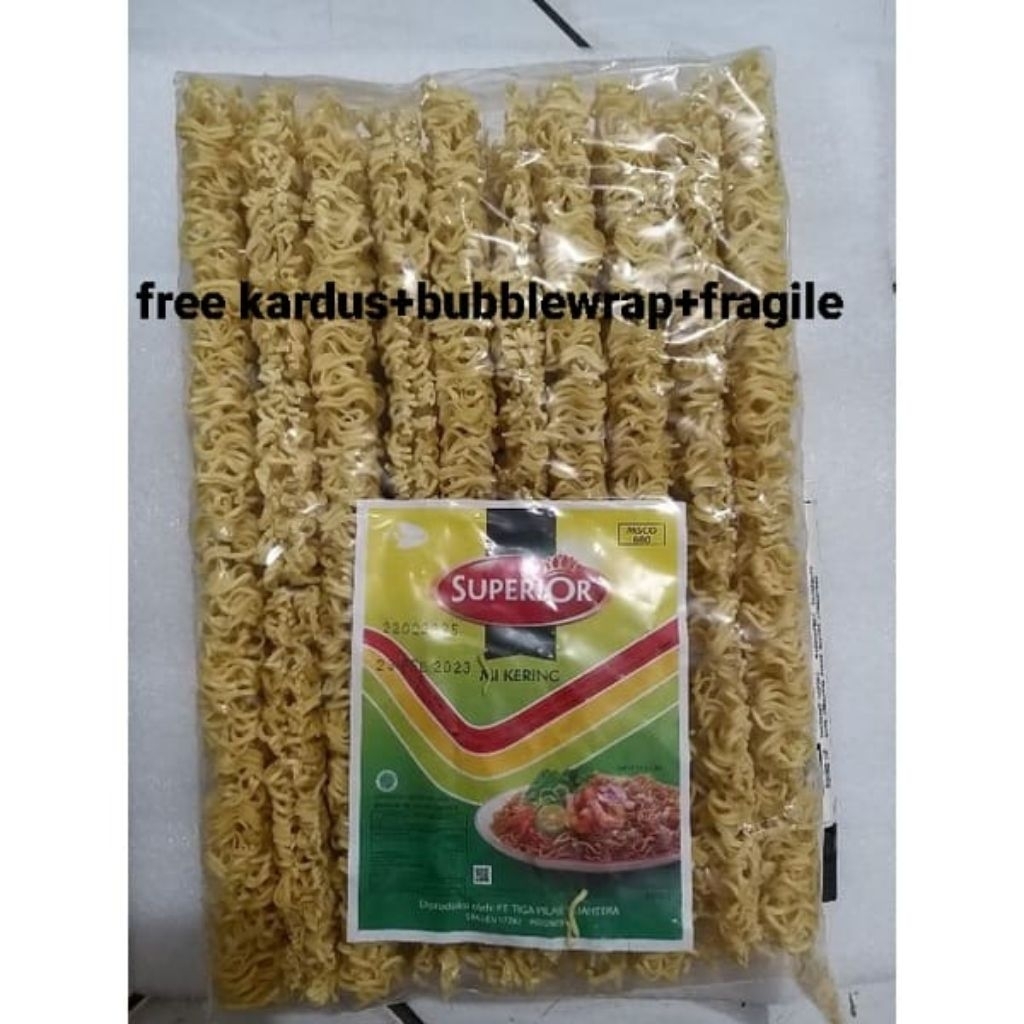 Mie kering superior 600 gr 30 keping/mie keriting superior