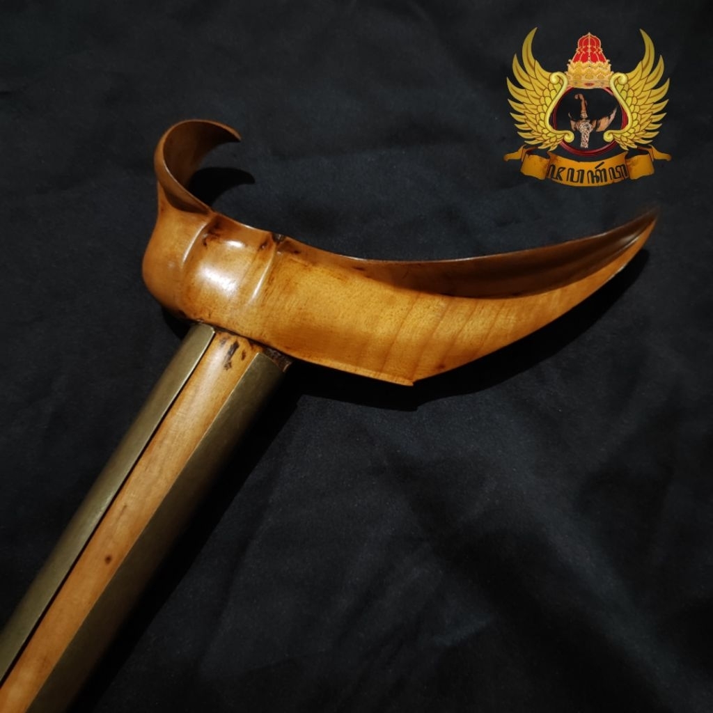 Warangka Lamen Ladrang Gaya Surakarta Kayu Trembalo Gandar Iras