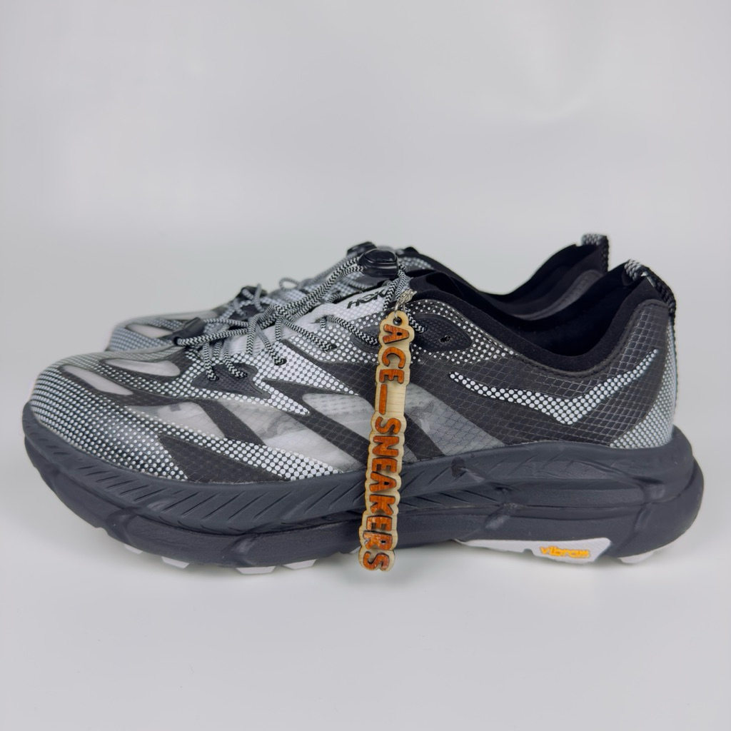 Sepatu Hiking Hoka One One Mafate Speed 4 Lite Black White
