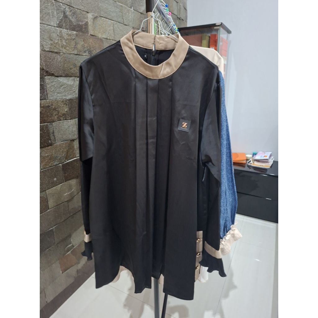 zaskia sungkar quro blouse