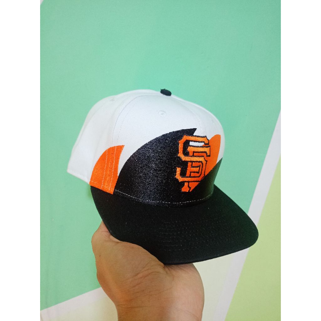 Topi Snapback SF Sharktooth