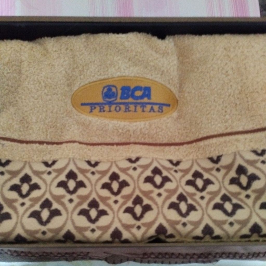 HANDUK BCA PRIORITAS UKURAN BESAR + BOX