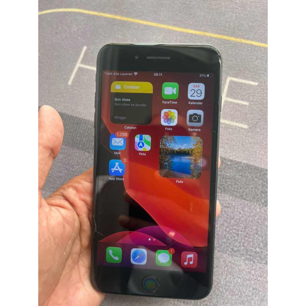 iphone 7 plus 128 wifi only retak layar tidak ngaruh