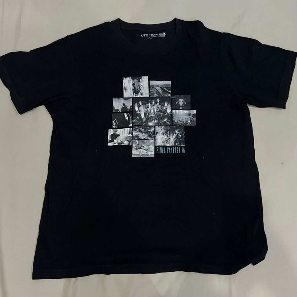 KAOS UNIQLO FINAL FANTASY SIZE XL ORIGINAL PRELOVED SECOND