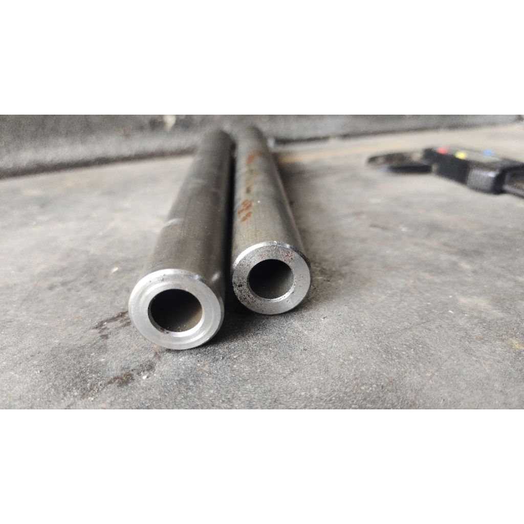 Pipa Besi Seamless Od 22,5 mm Id 12 mm Panjang 20 cm