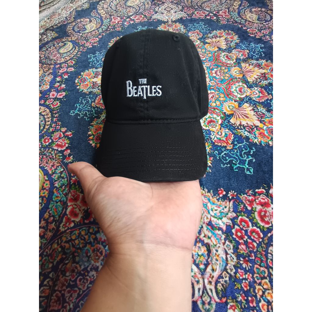 Topi The Beatles, The Beatles