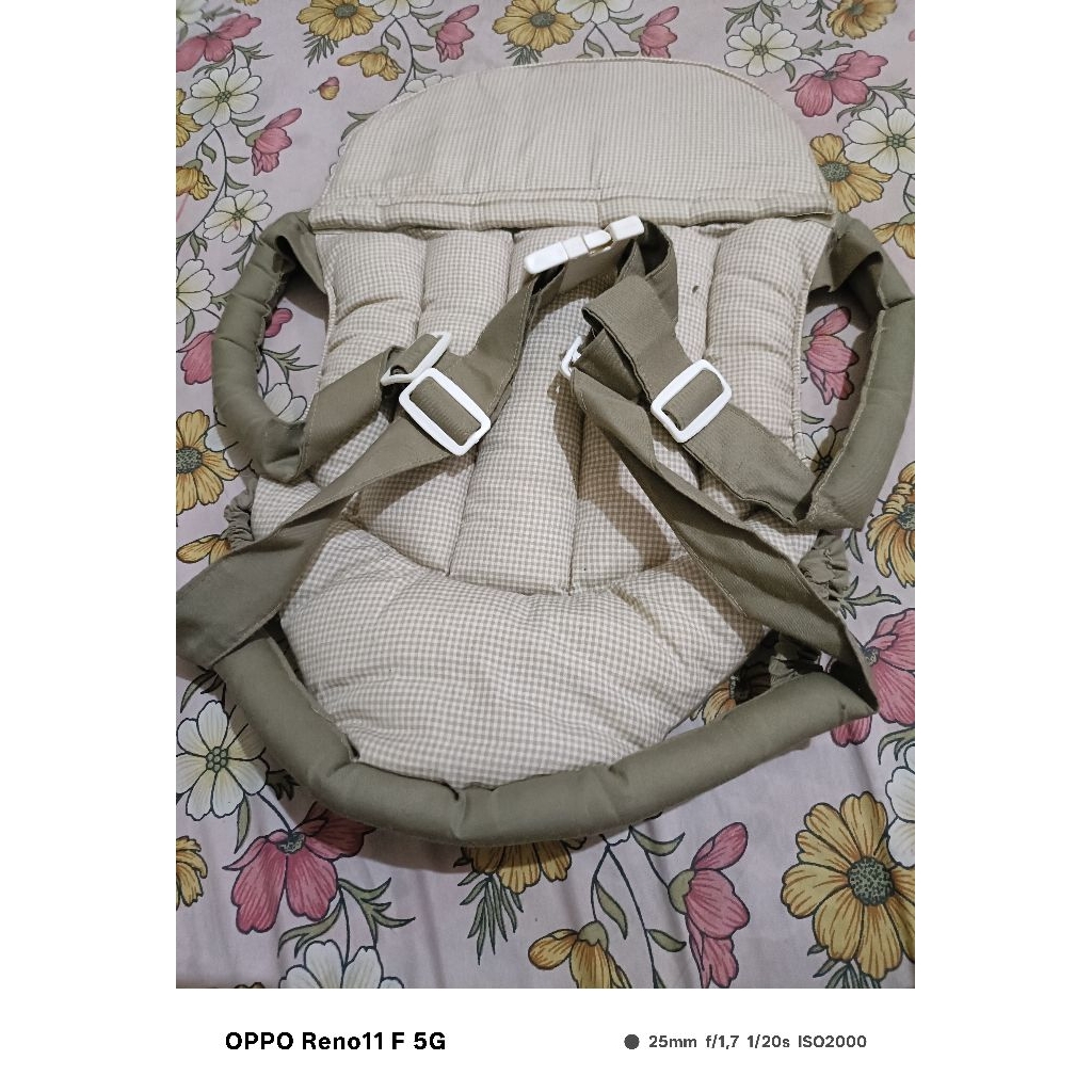 Gendongan Bayi Like New