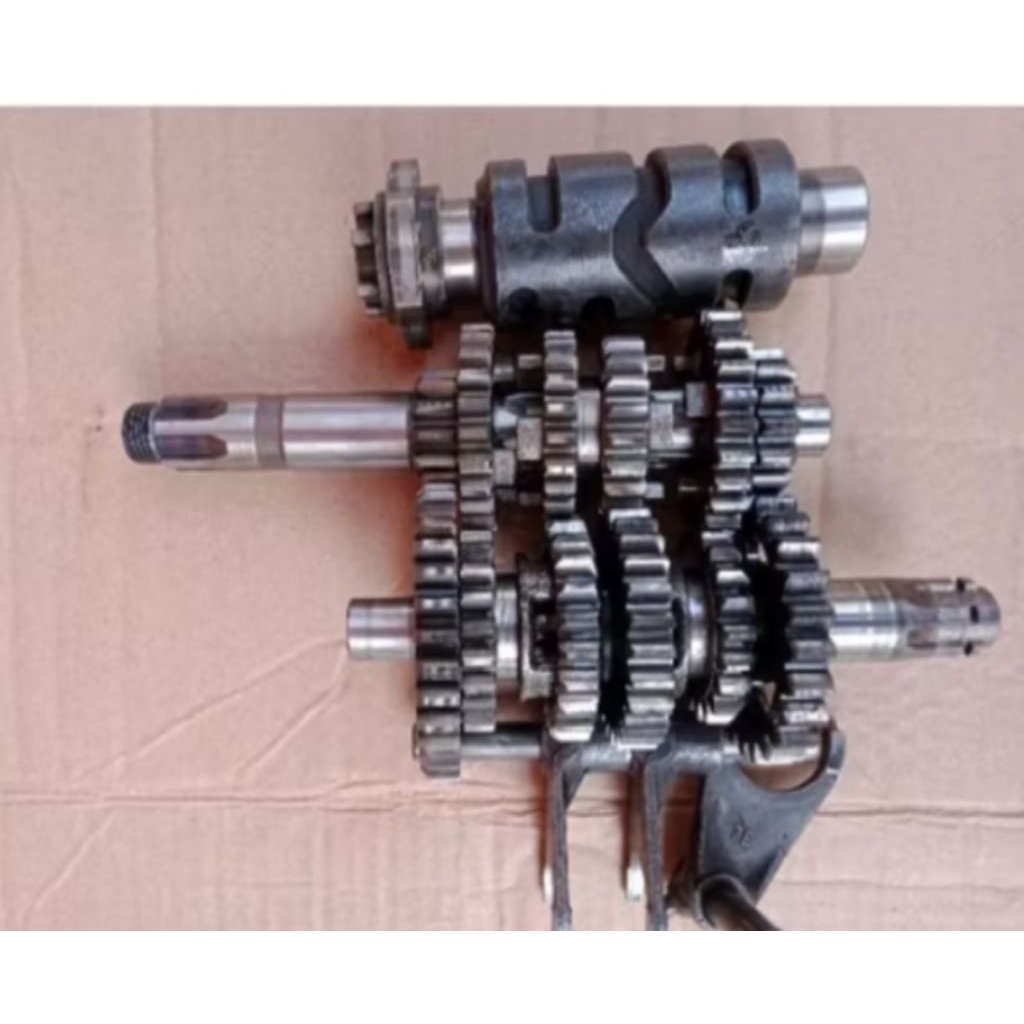 Rasio satria Fu karbu Rasio gigi transmisi set gerbox as gir ger satria Fu karbu original copotan