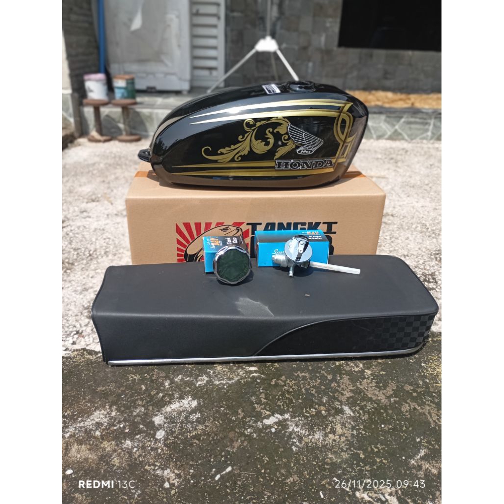 Tangki GMB CB 125 hitam batik bahan Galvanis fullset kran bensin set tutup tangki disel set jok list