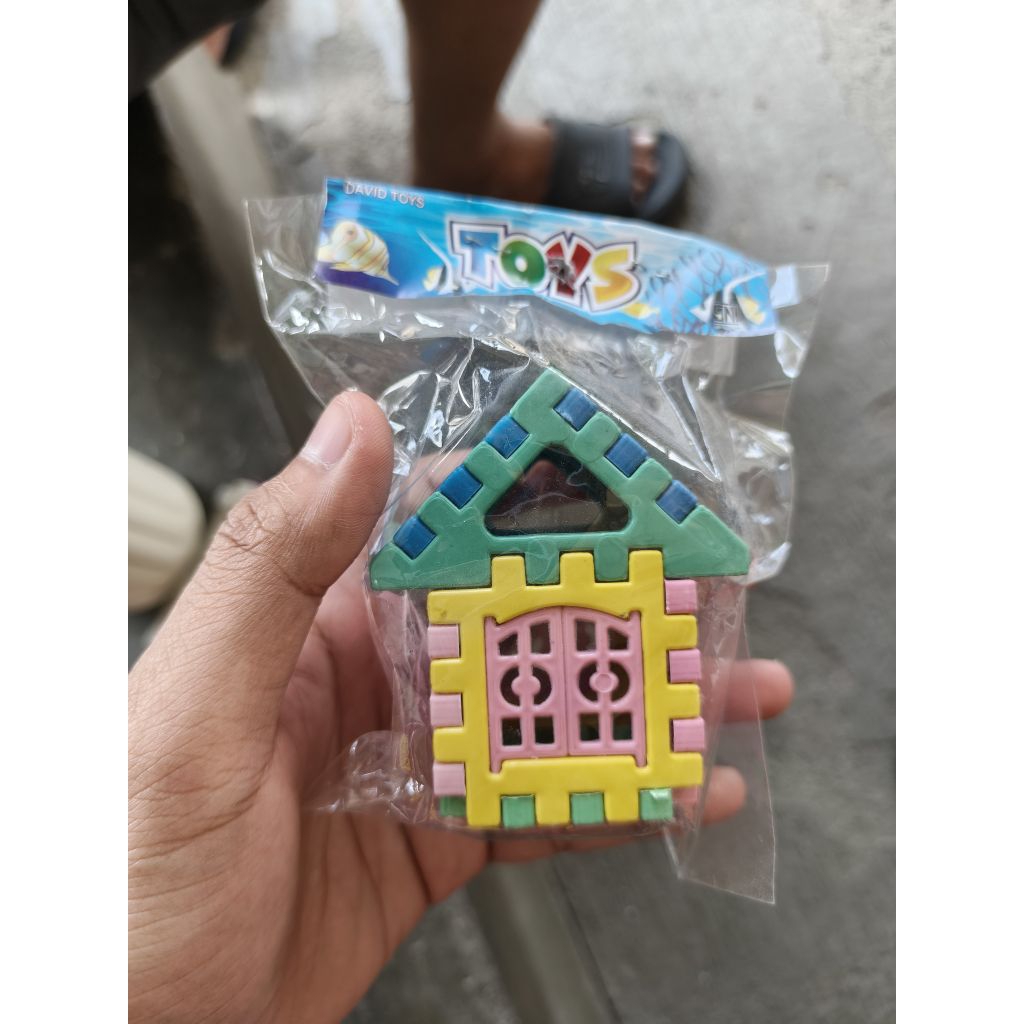 Mainan Puzzle Rumah