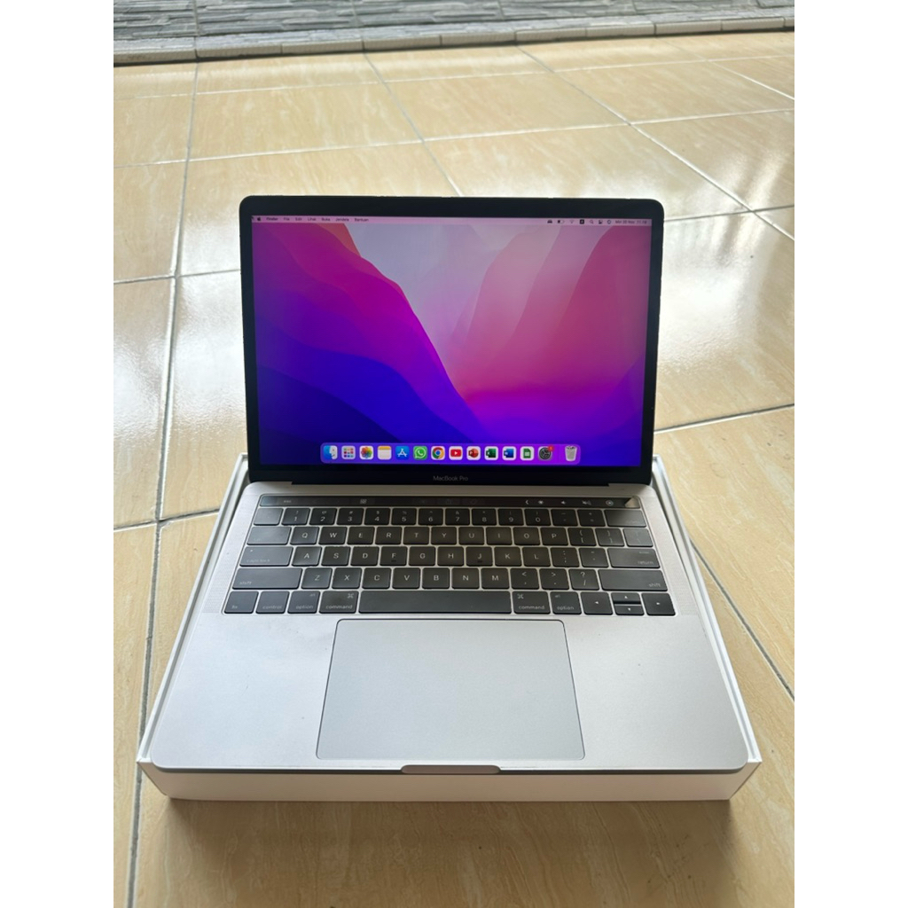 Macbook Pro 2016 Touchbar 8/1 TB Second
