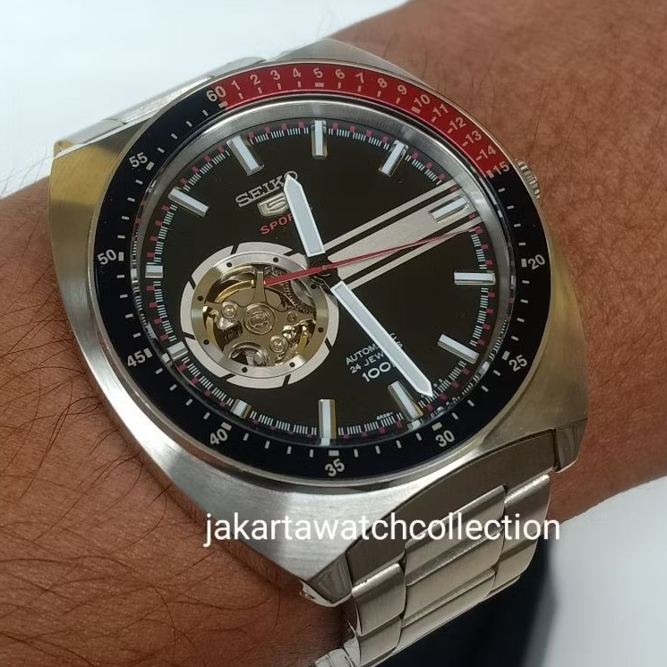 Seiko 5 sports SSA329K1 automatic open heart bekas