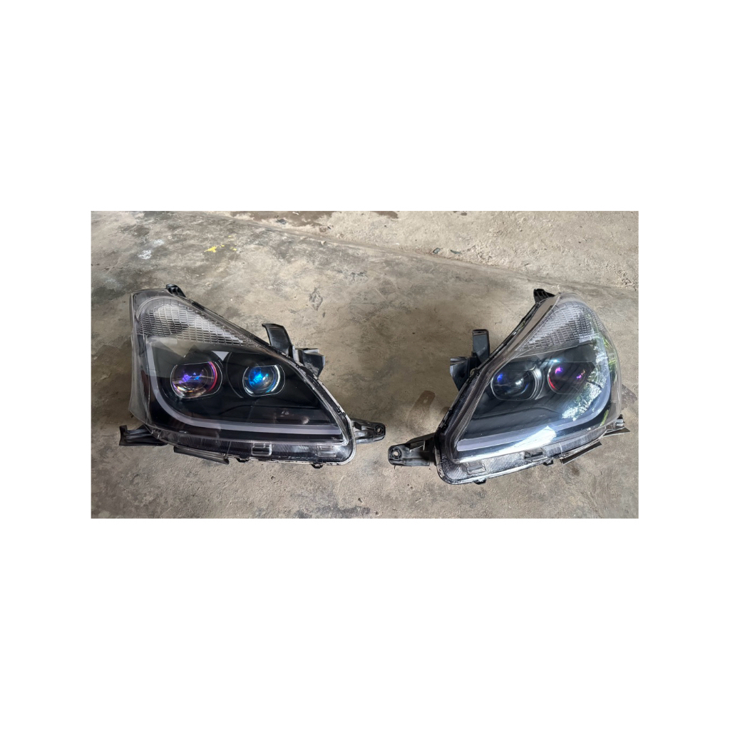 Headlamp avanza YZ tahun 2012 - 2014/ lampu kepala avanza 2012-2014 all new model YZ full BILED full
