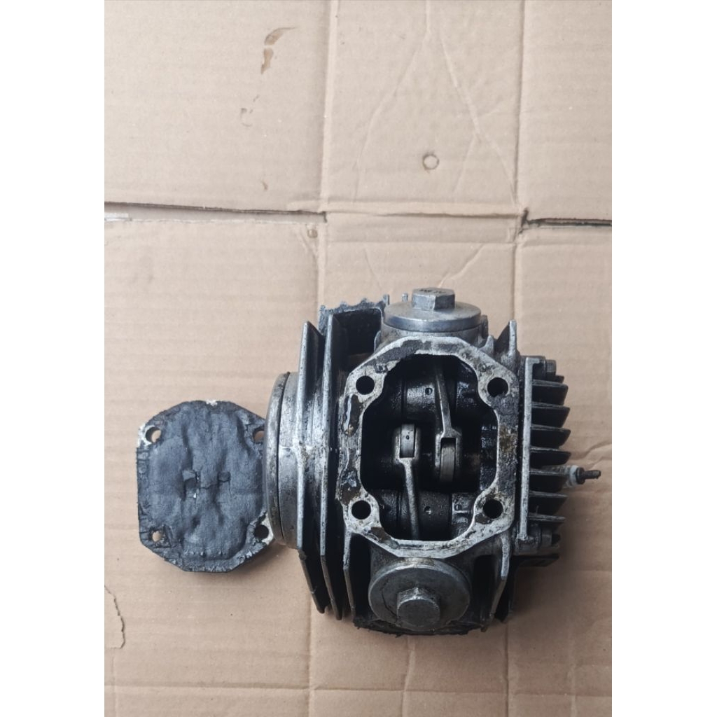 blok head Lengkap isi HONDA SUPRA LAMA /GRAND/PRIMA /STAR original copotan