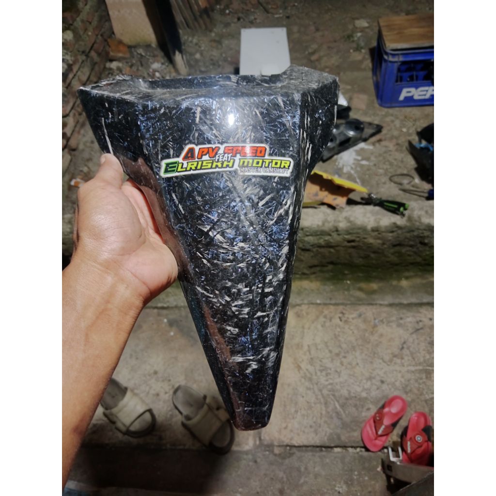 tameng depan vario 125 karbon