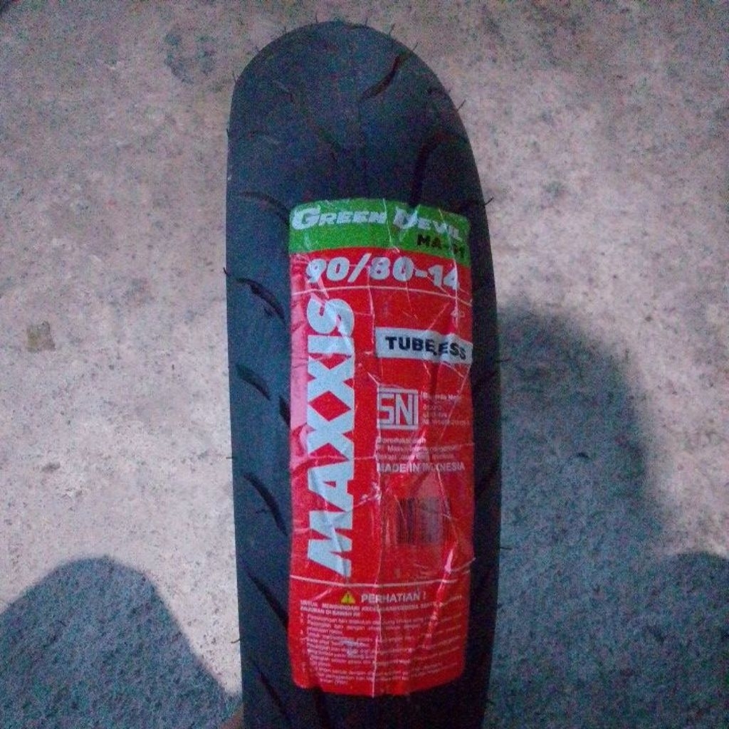 Ban luar tubles 90/80-14 Maxxis , beat, vario, mio