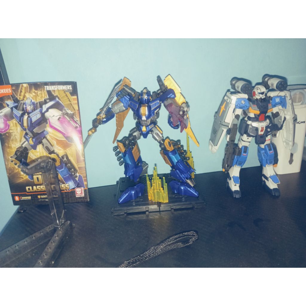 Blokees Classic Class Sentinel Prime Bonus Gundam