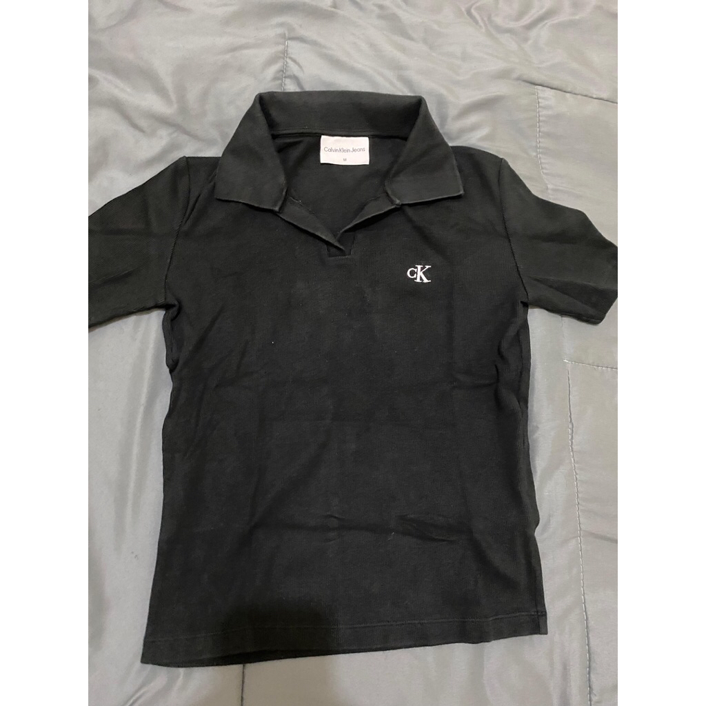 Preloved Kemeja Wanita merk CALVIN KLEIN (CK)