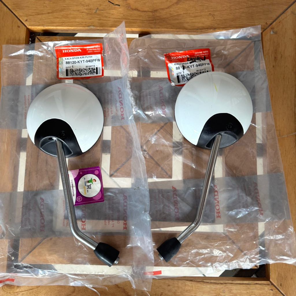 Spion Kaca Kanan Kiri Scoopy Karbu Putih Original AHM 88120/8810-KYT-940PFW
