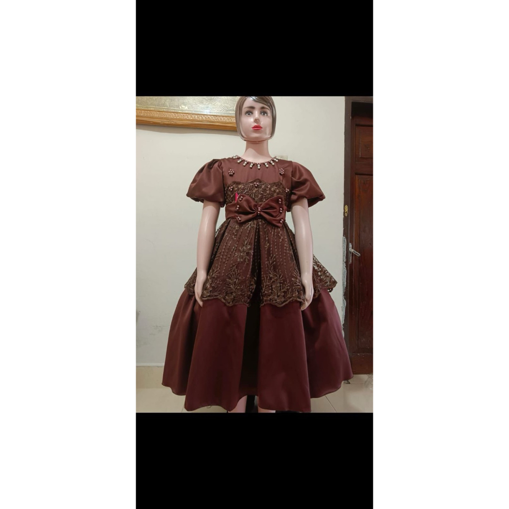 gaun anak prempuan cantik dan mewah