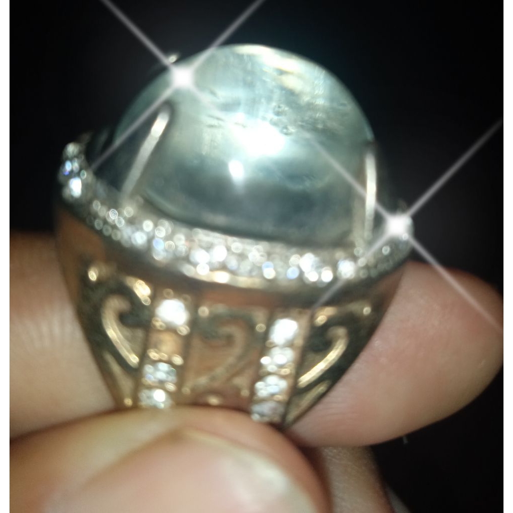 Cincin batu kecubung air