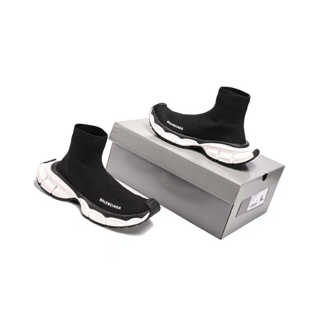 New 3XL Elastic Knit Upper Comfortable and Breathable Sneakers