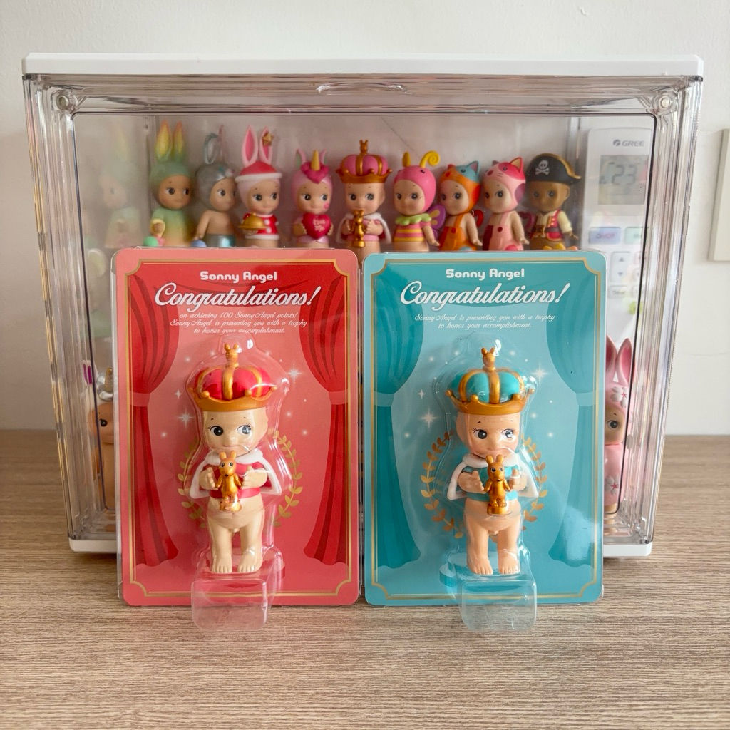 [ORIGINAL READY STOCK] sonny angel congratulations red blue crown