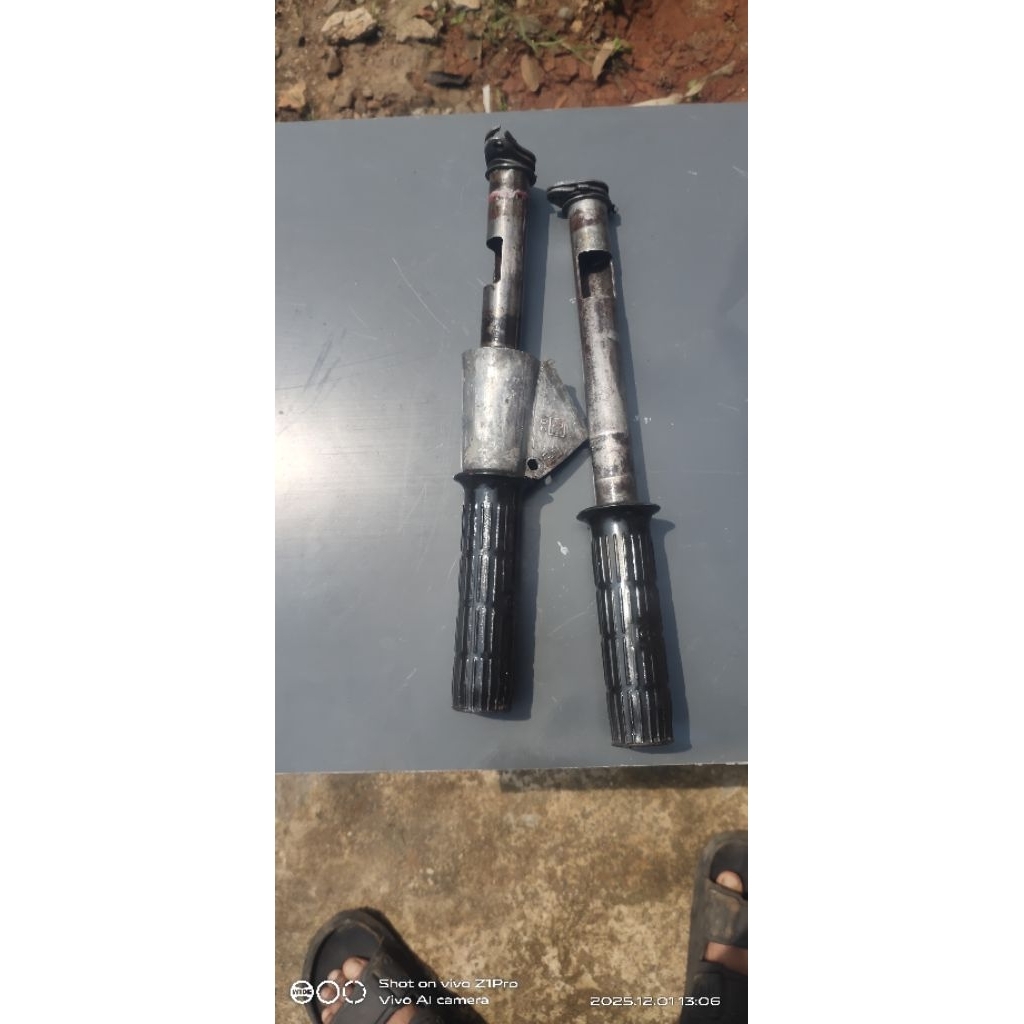 Stik stang vespa super, bajaj Original kuat, ada logo bajaj ori copotan kanan kiri