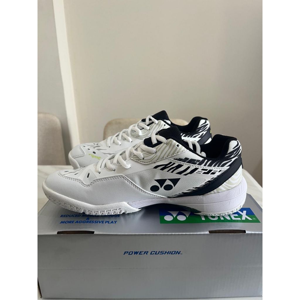 sepatu badminton Yonex SHB65Z3MEX putih hitam