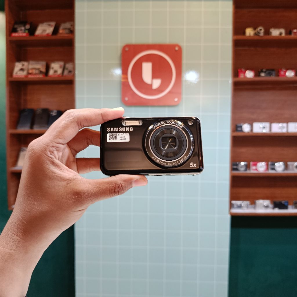 SAMSUNG PL 120 BLACK