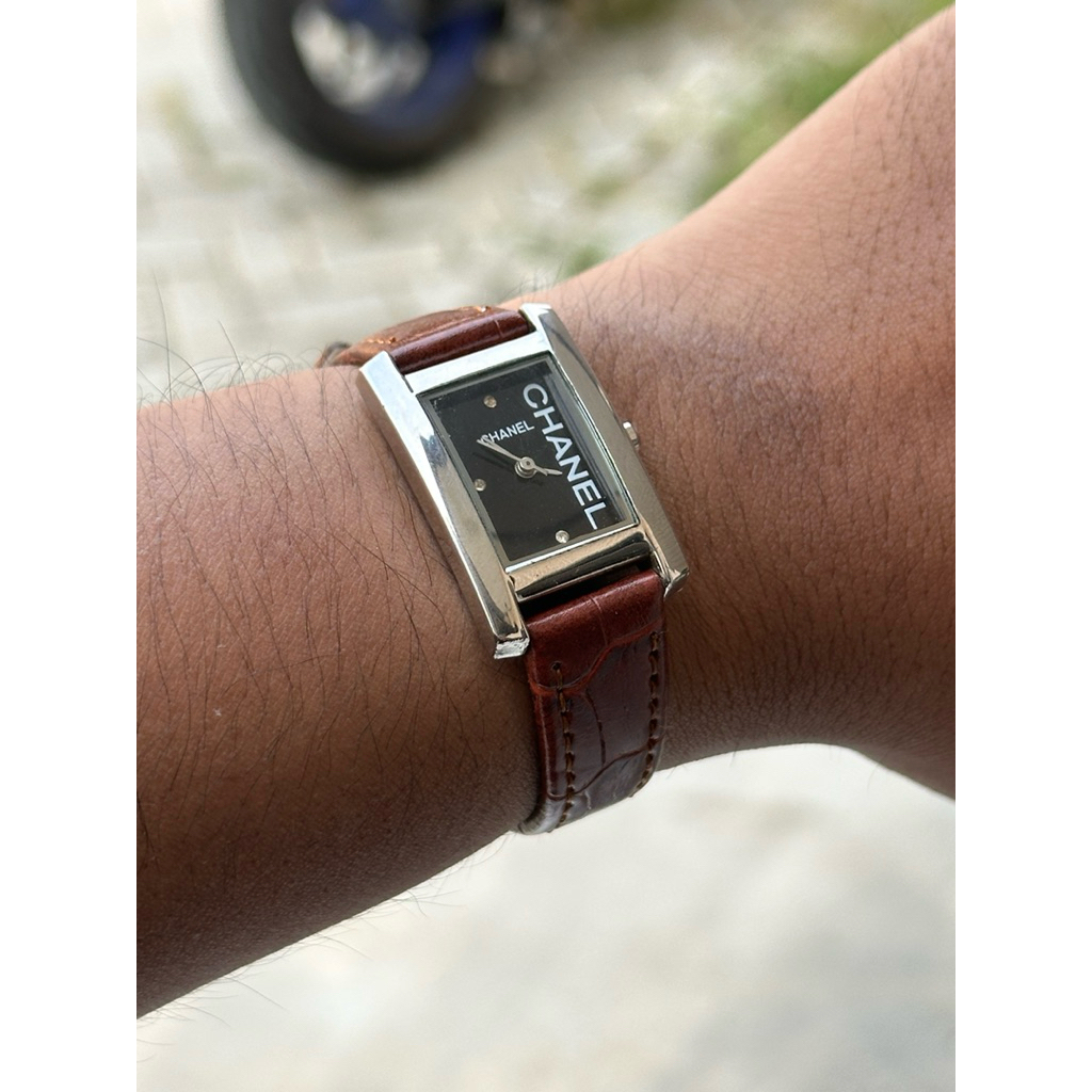 preloved jam tangan chanel tank original butik
