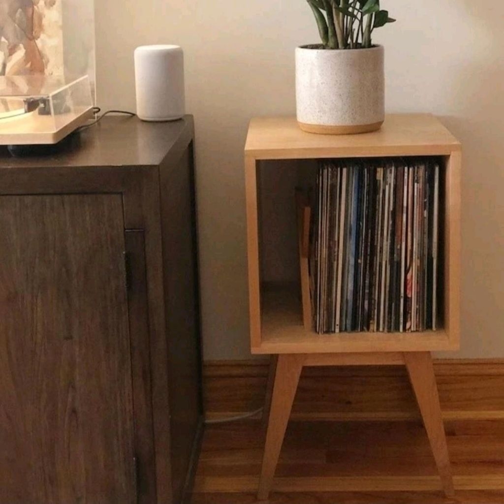 rak vinyl / rak piringan hitam kayu pilihan Furniture Minimalis Jati