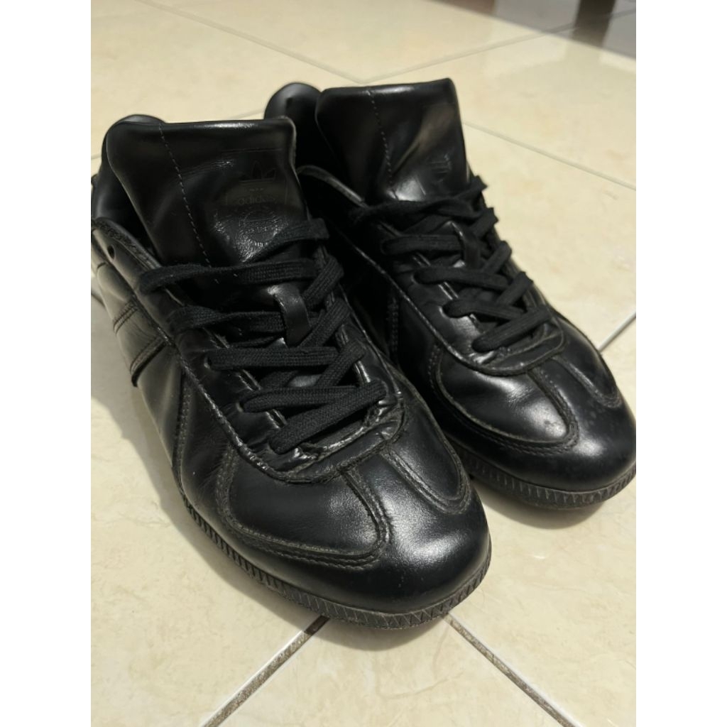 Adidas original BW army full black