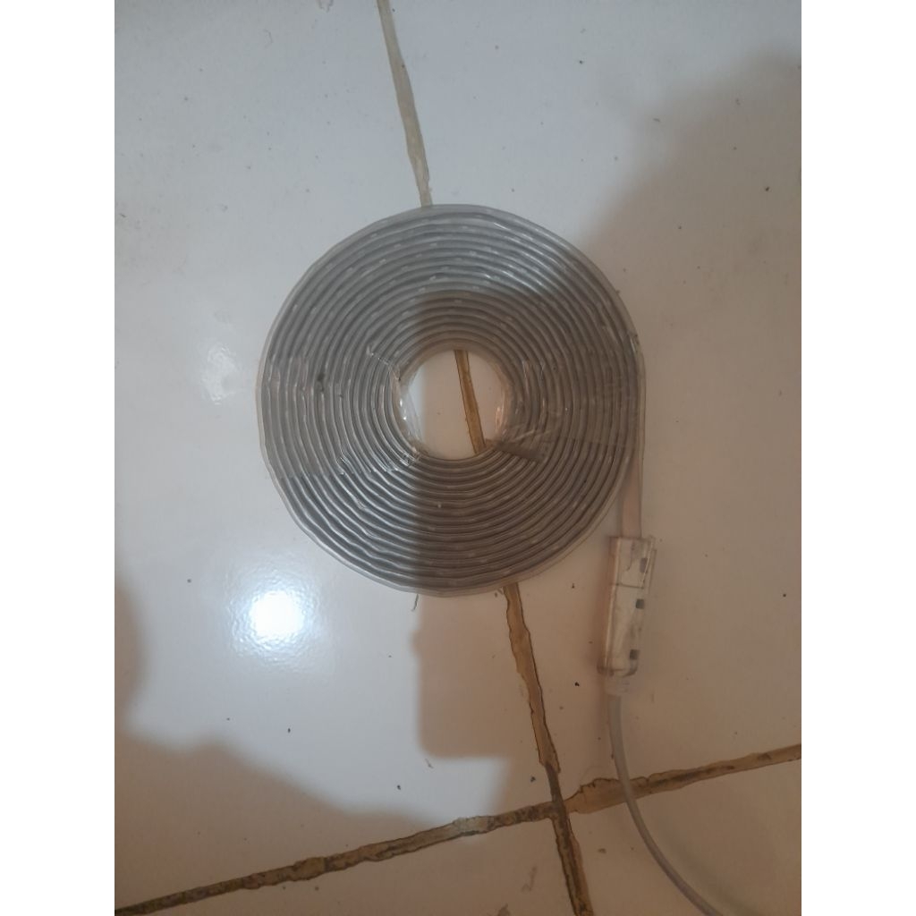 lampu LED merah putih (5 meter)