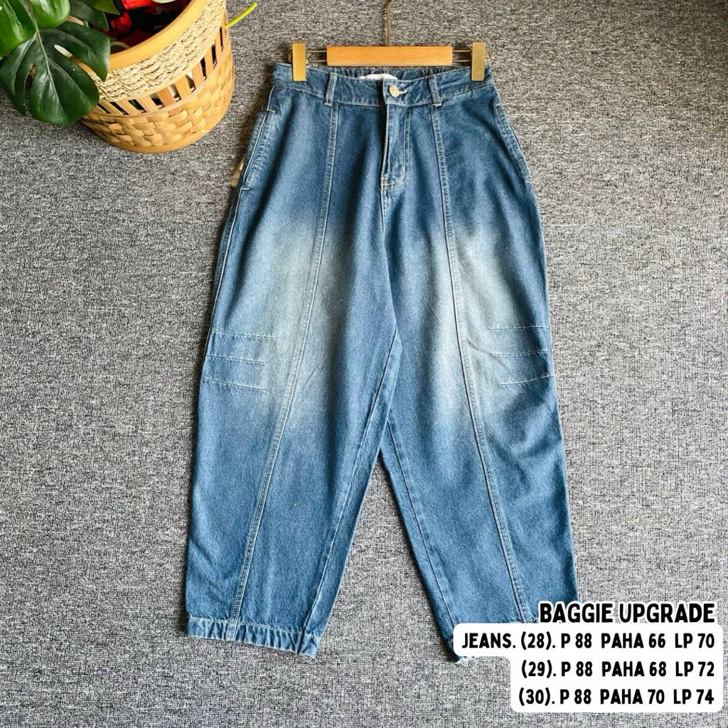 Baggie Upgrade - celana wanita bahan Jeans