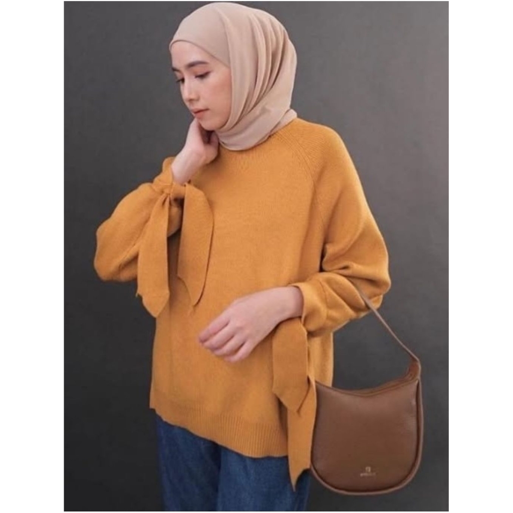 Preloved Zara Sweater by Gonegani