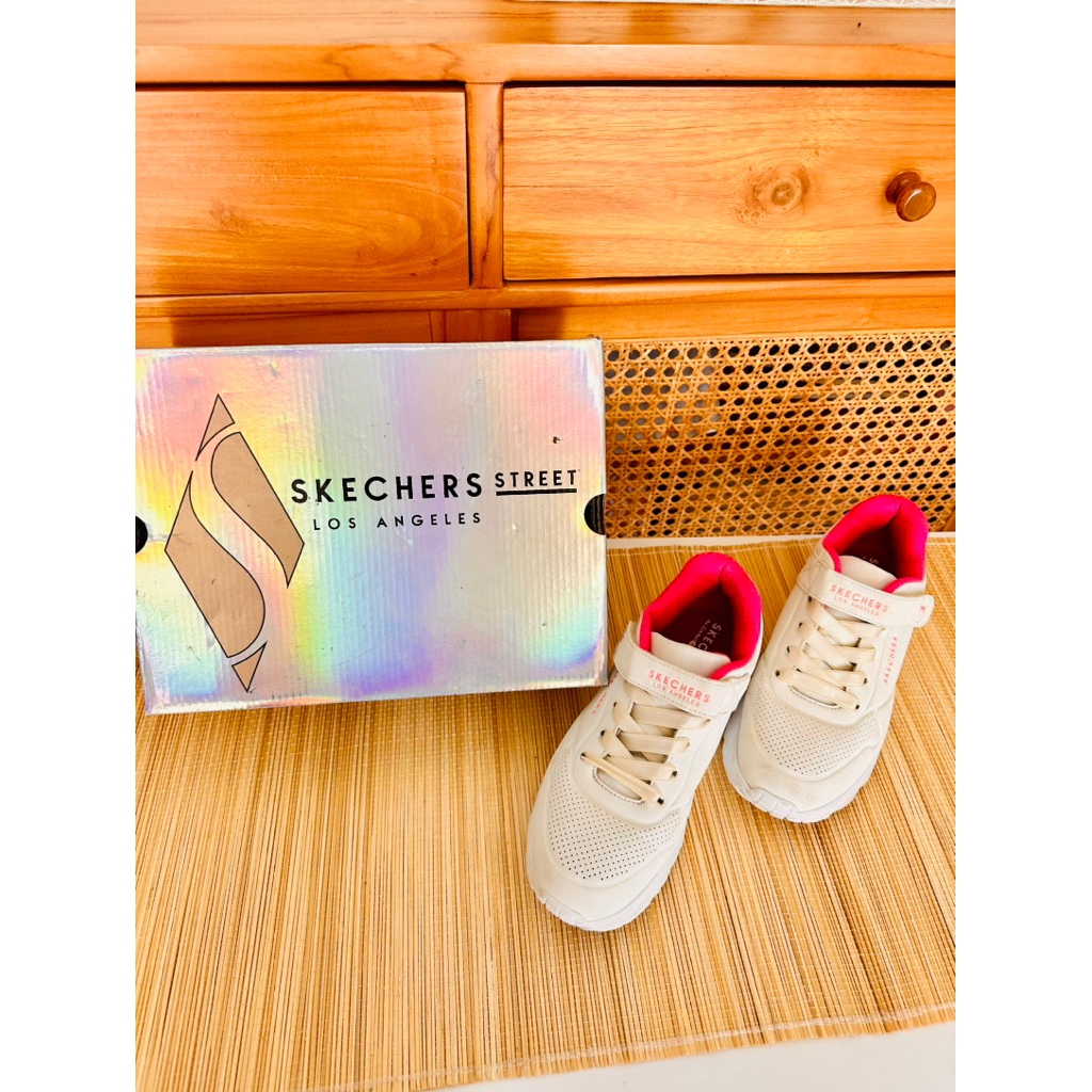 Sepatu Skechers Preloved Ukuran 36