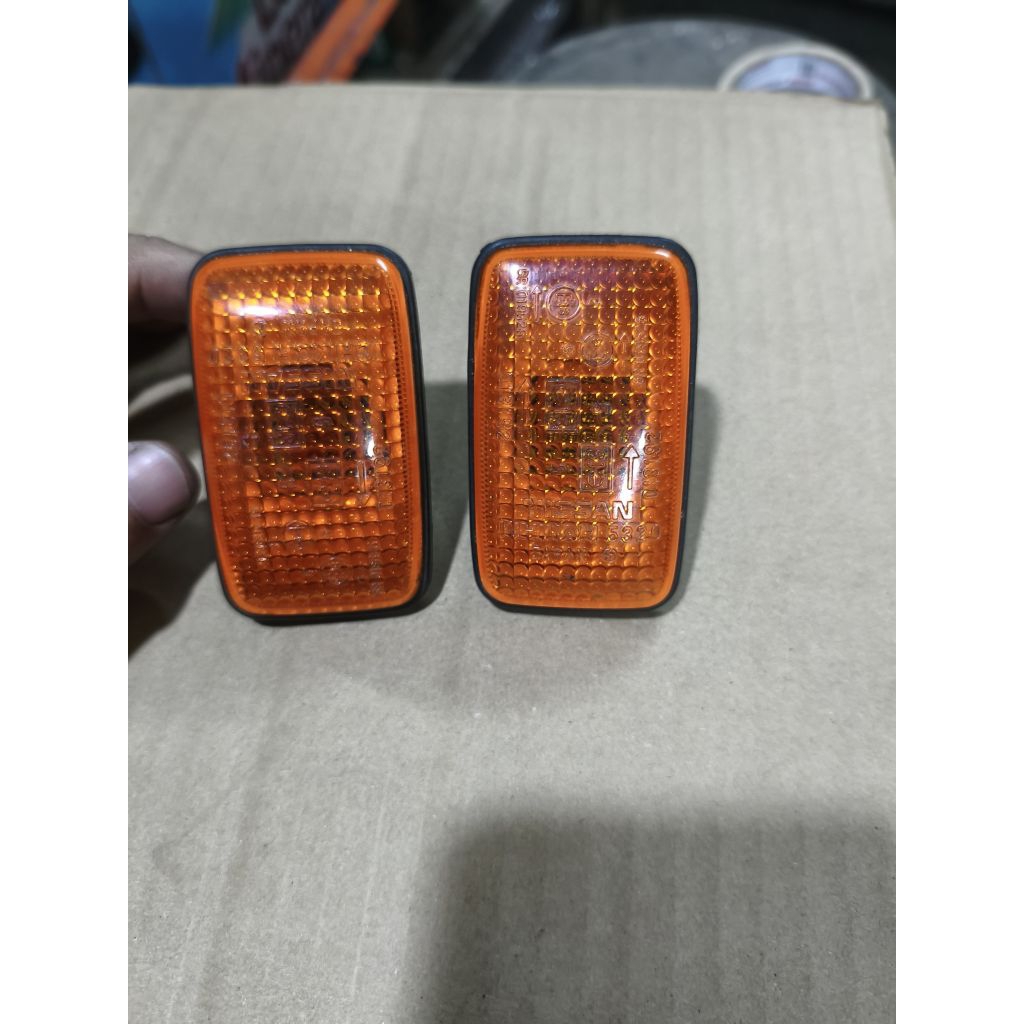 lampu sen fender spakbor nissan xtrail t30 original