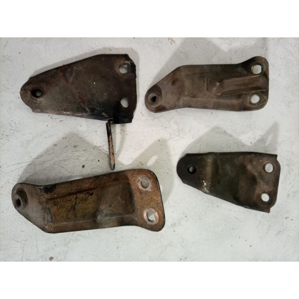 DUDUKAN SAYAP KAWASAKI KAZE ORIGINAL COPOTAN