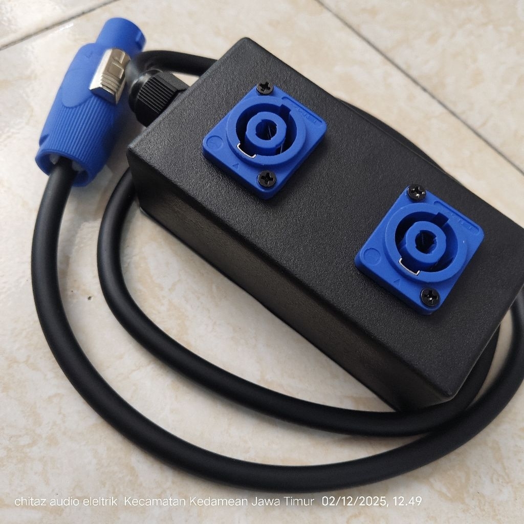 spliter jumper speaker BMA 1 meter kabel dan jack spikon 2 output socket spikon dan 3 output socket 