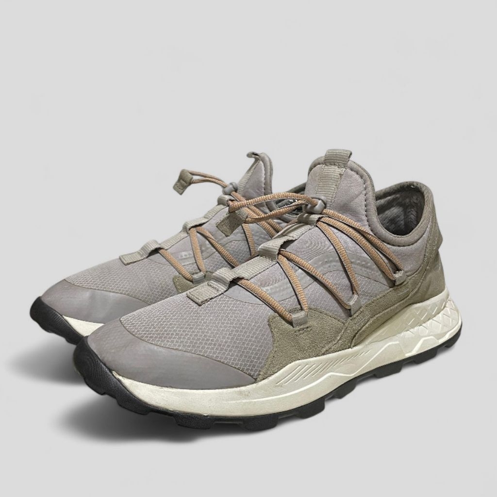 Sepatu Sneakers Pria Oxford Size 45