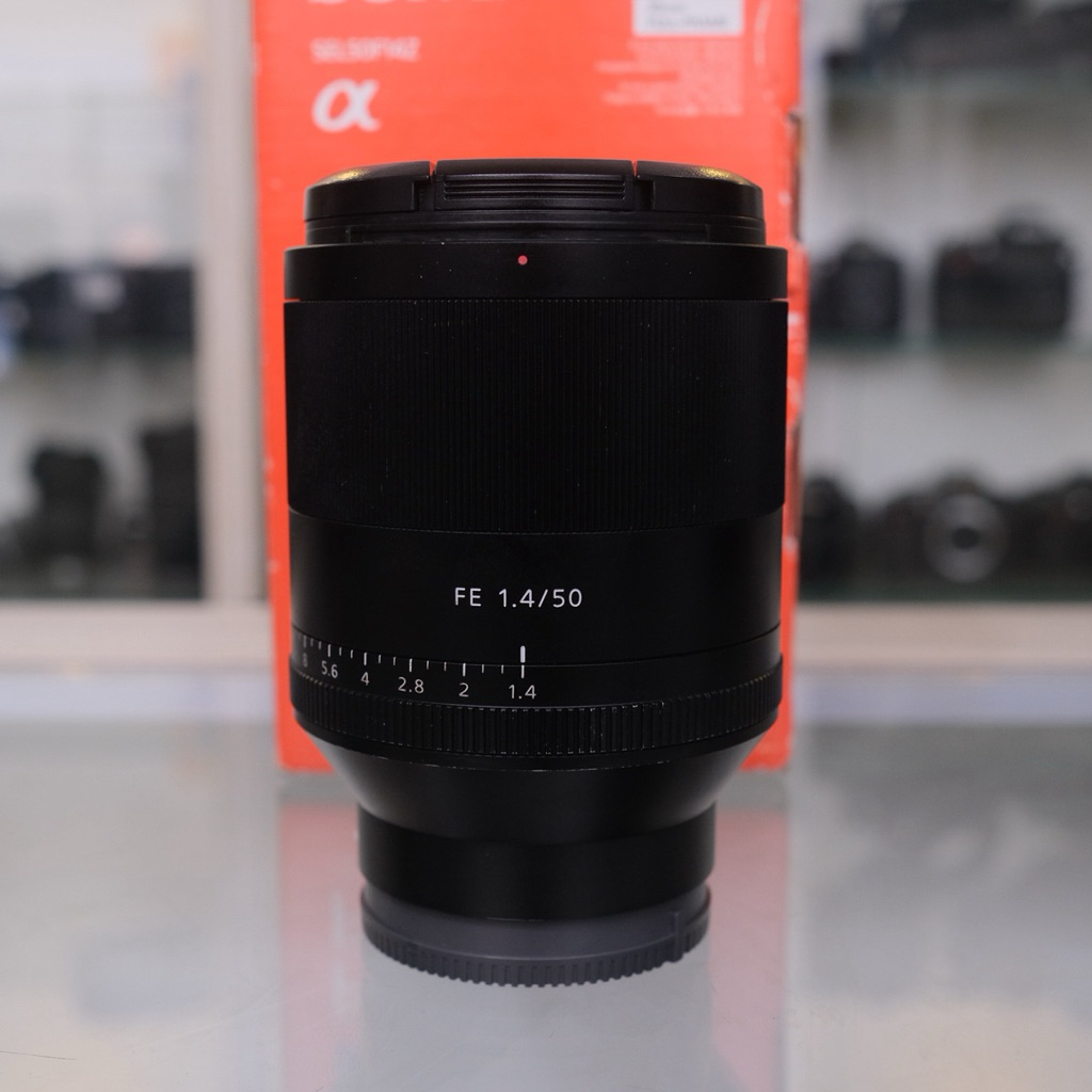 Lensa kamera sony FE 50mm F1.4 ZA zeiss planar