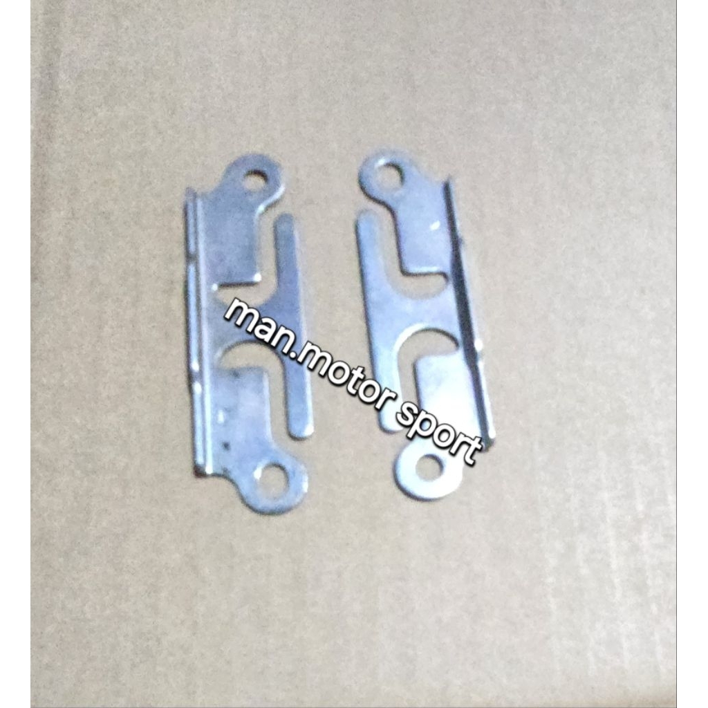 sepasang retainer plat dudukan pengunci fuel pump vario 110/125/150 beat fi esp street scoopy fi esp