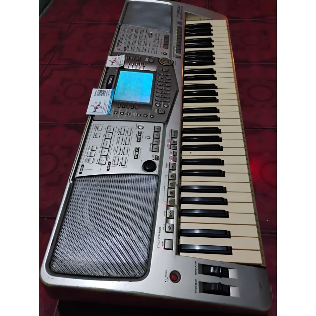 keyboard musik/ piano digital/organ tunggal/ yamaha PSR 2100 plasdisk mulus second