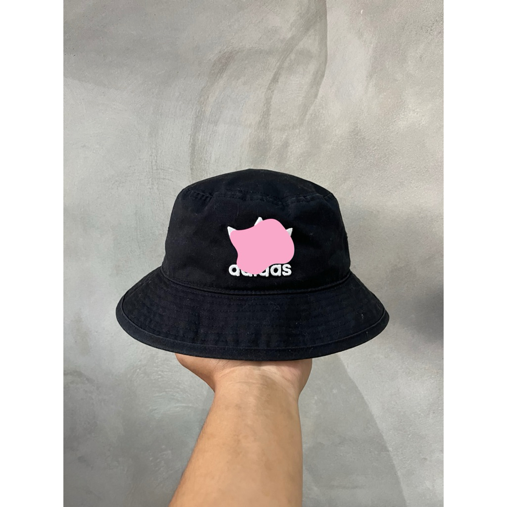 adidong adinda adiduasss trefoil bucket hat