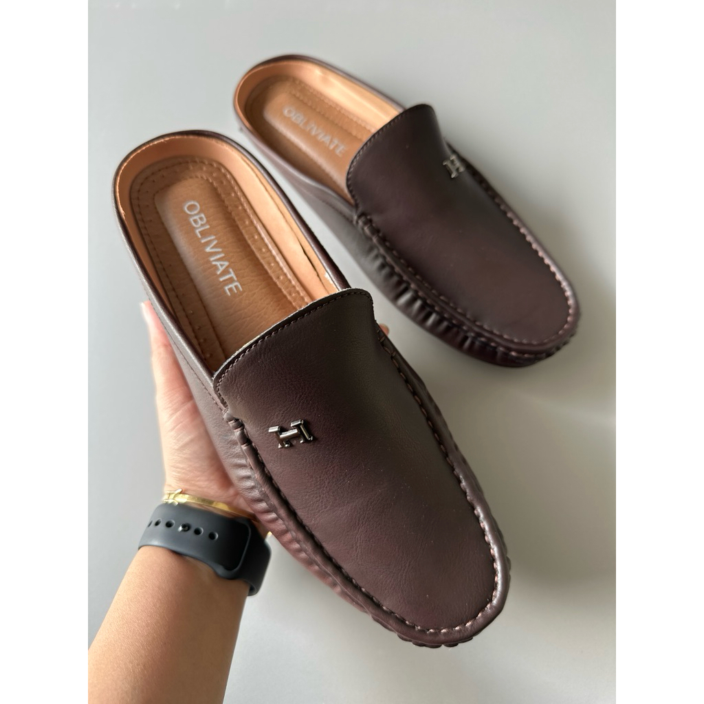 Sepatu Pantopel Laki-laki Dewasa obliviate