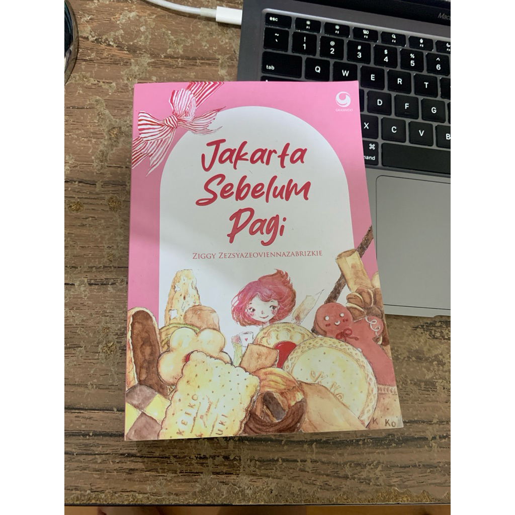 preloved jakarta sebelum pagi - ziggy zezsyazeoviennazabrizkie