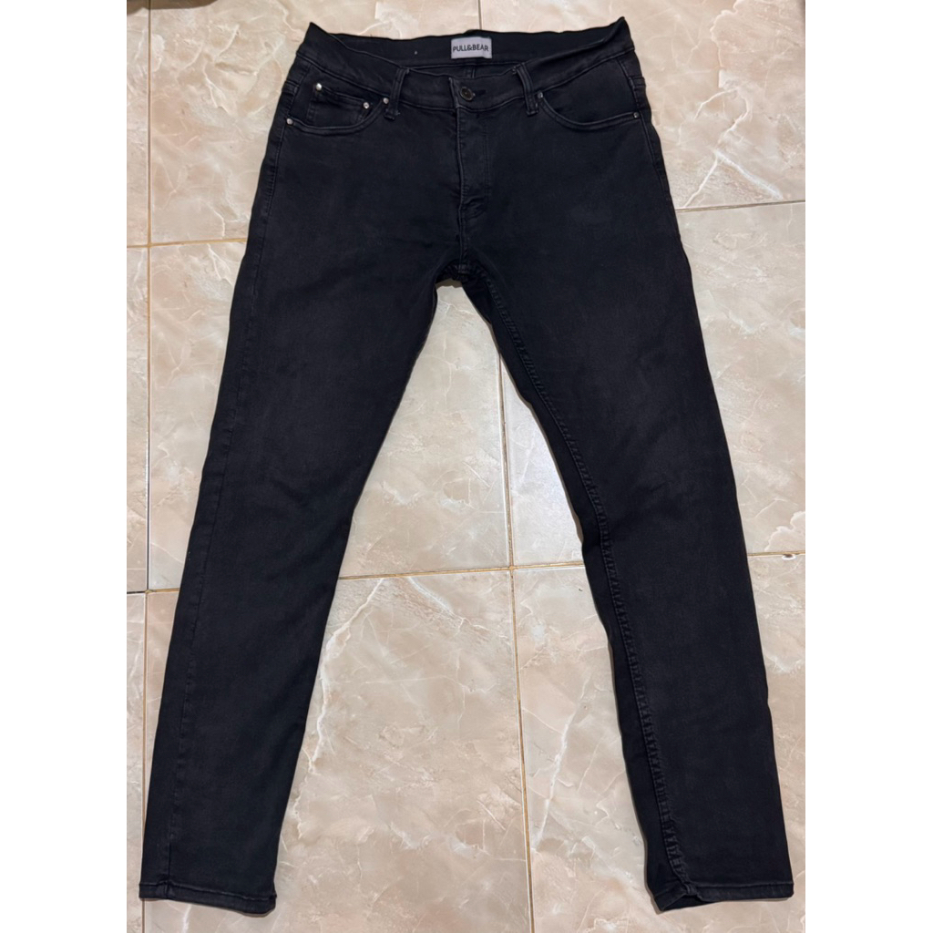 Preloved_Celana Jeans Hitam Pria